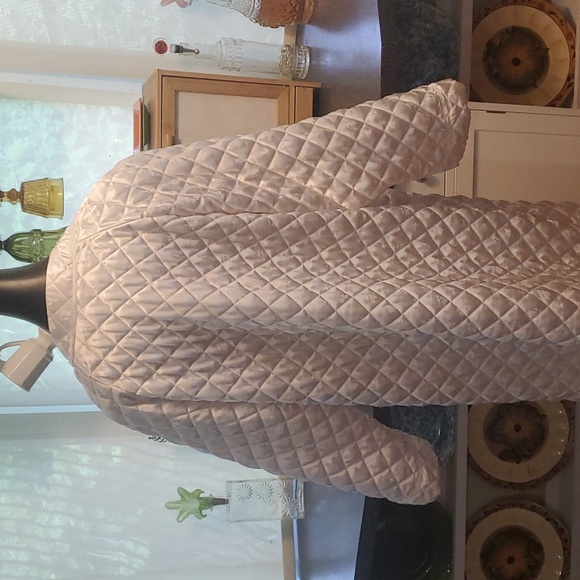 Vintage Robe - Picture 6 of 6